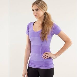 Lululemon Swiftly Tech T Shirt Women’s 8 Powder Purple